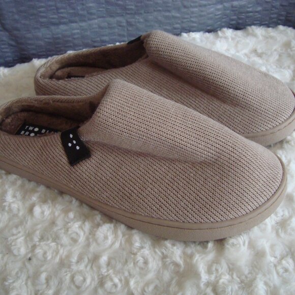 New Two Blind Brothers Men Slippers Tan sz S - Picture 1 of 7